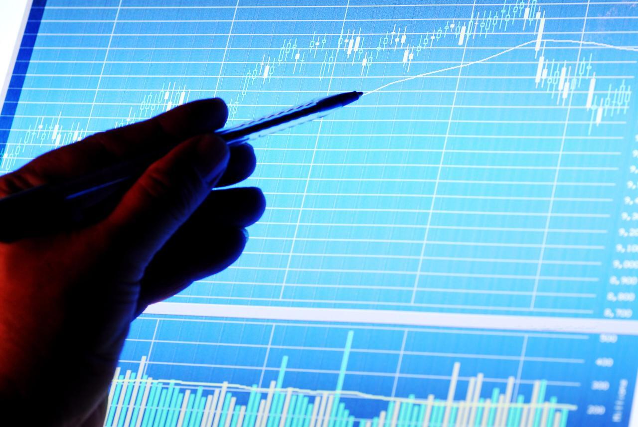 How global currency fluctuations affect small businesses How global currency fluctuations affect small businesses
