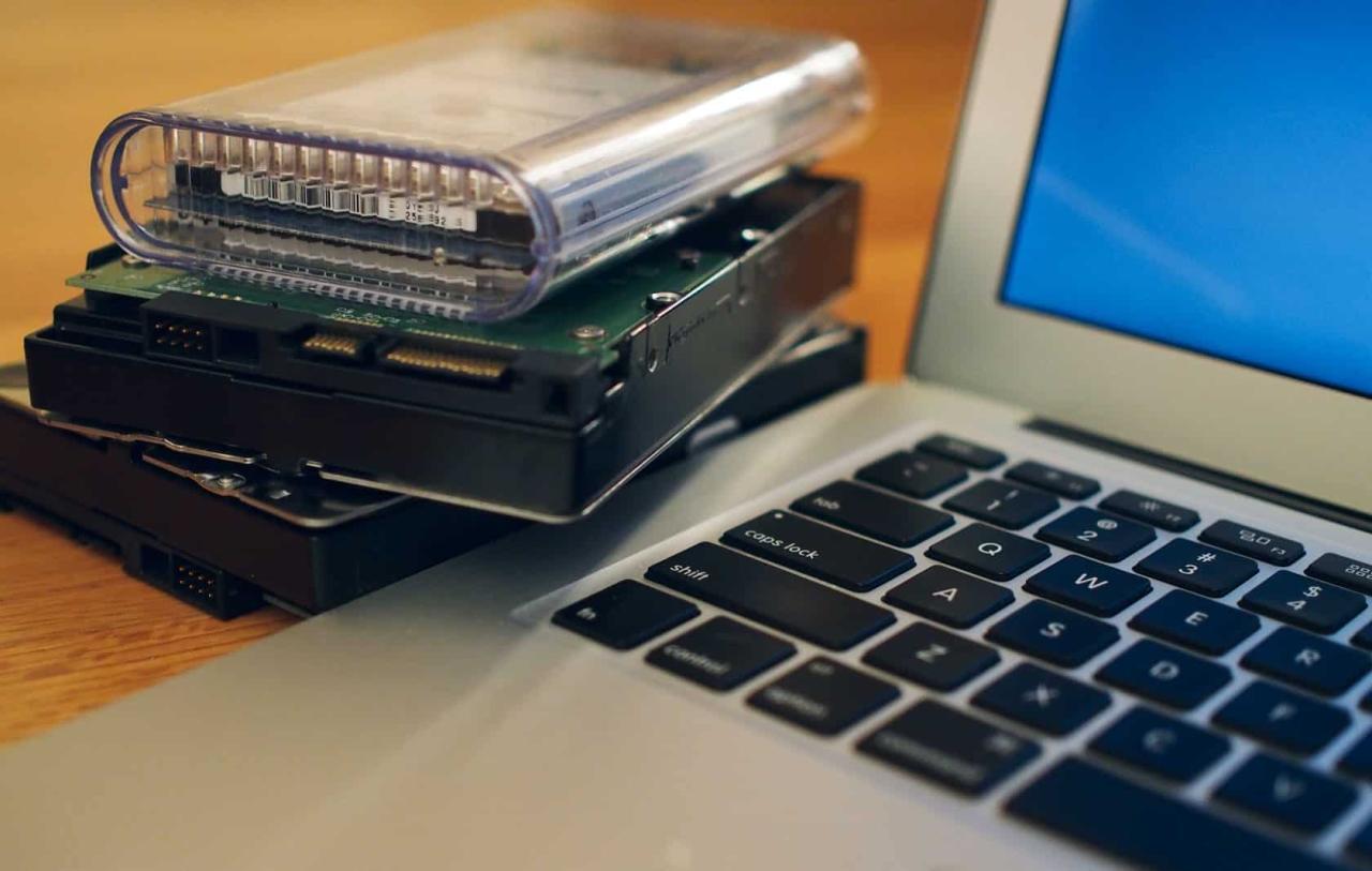 Top 5 Reasons why you need to back up your files - No Excuses - TechBroll