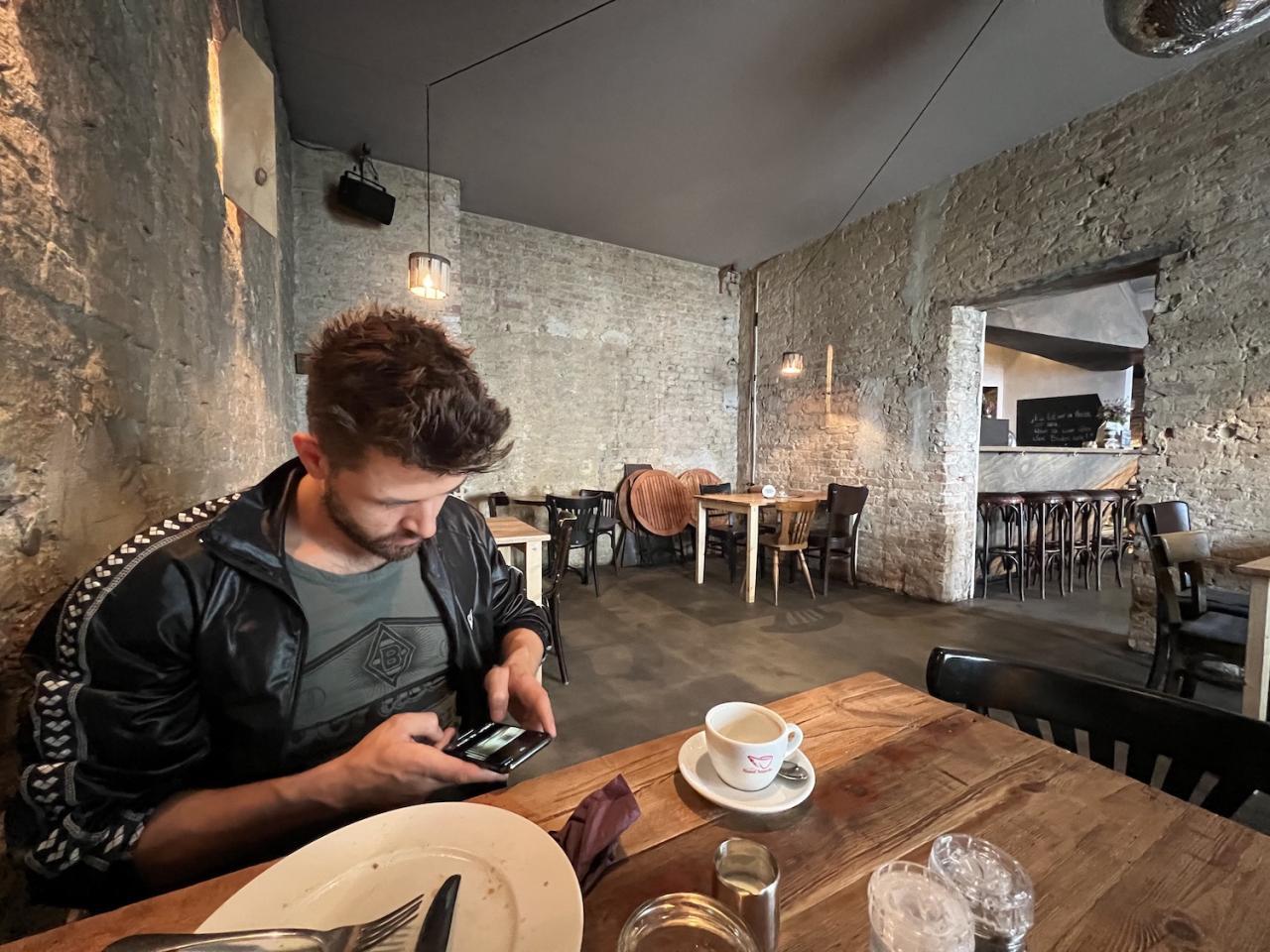 5 Must-have Apps for Digital Nomads/Travel Nomads 5 Must-have Apps for Digital Nomads/Travel Nomads